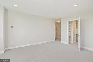 10401 Grosvenor Pl, Rockville, MD 20852 - Photo 41
