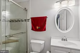 14438 Long Channel Cir, Germantown, MD 20874 - Photo 35