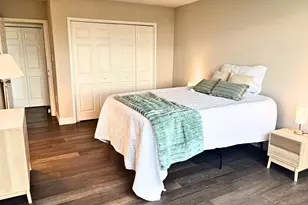 10401 Grosvenor Pl, Rockville, MD 20852 - Photo 17