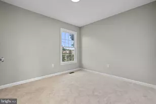 8101 Chelaberry Ct, Gaithersburg, MD 20879 - Photo 29