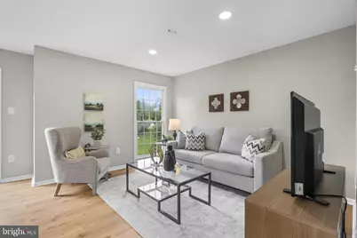 8101 Chelaberry Court, Gaithersburg, MD 20879 - Photo 11