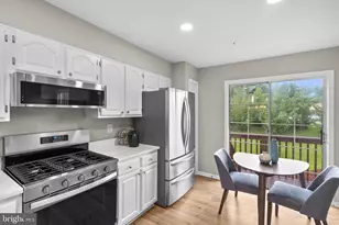 8101 Chelaberry Ct, Gaithersburg, MD 20879 - Photo 19
