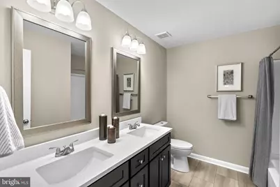 8101 Chelaberry Court, Gaithersburg, MD 20879 - Photo 33