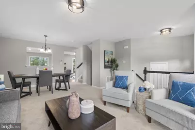 8101 Chelaberry Court, Gaithersburg, MD 20879 - Photo 5