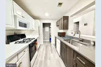 10019 Vanderbilt Circle #14-16, Rockville, MD 20850 - Photo 5