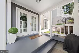 20668 Highland Hall Dr, Gaithersburg, MD 20886 - Photo 5