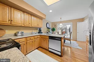 20668 Highland Hall Dr, Gaithersburg, MD 20886 - Photo 11