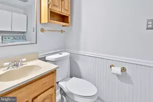 9652 Marston Ln, Gaithersburg, MD 20886 - Photo 11