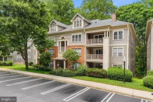 111 Timberbrook Ln, Gaithersburg, MD 20878 - Photo 3