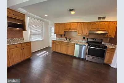 721 Crabb Avenue, Rockville, MD 20850 - Photo 7