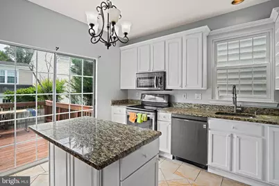 8612 Castlebar Way, Gaithersburg, MD 20886 - Photo 9