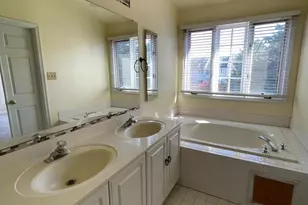 10136 Treble Ct, Rockville, MD 20850 - Photo 9