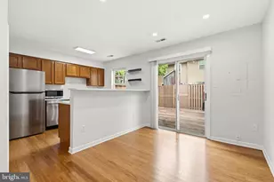 15711 Ambiance Dr, North Potomac, MD 20878 - Photo 9