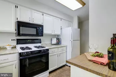 10667 Montrose Avenue #4, Bethesda, MD 20814 - Photo 13