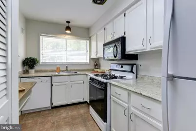 10667 Montrose Avenue #4, Bethesda, MD 20814 - Photo 11