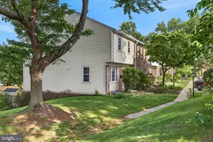 19 Big Acre Square, Gaithersburg, MD 20878 - Photo 3