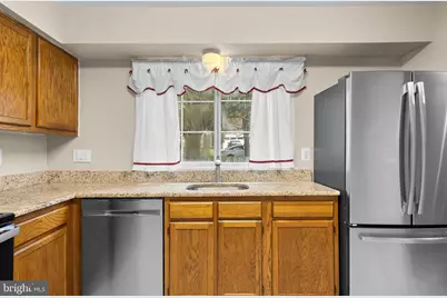 2106 Carriage Square Place, Silver Spring, MD 20906 - Photo 9