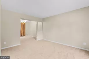2106 Carriage Square Pl, Silver Spring, MD 20906 - Photo 5