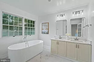 3009 Windy Knoll Ct, Rockville, MD 20850 - Photo 17