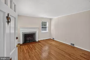 5915 Ryland Dr, Bethesda, MD 20817 - Photo 3