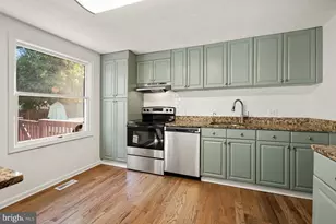7700 Mineral Springs Dr, Gaithersburg, MD 20877 - Photo 9