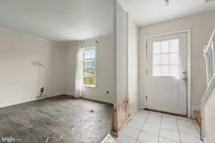 19932 Spur Hill Dr, Montgomery Village, MD 20886 - Photo 5