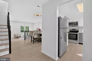 7623 Heatherton Ln, Potomac, MD 20854 - Photo 3