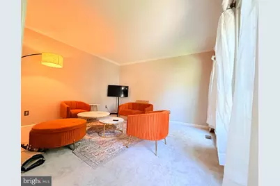 11610 Seneca Forest Circle, Germantown, MD 20876 - Photo 5