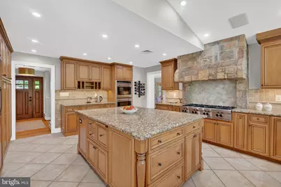 9701 Overlea Drive, Rockville, MD 20850 - Photo 7