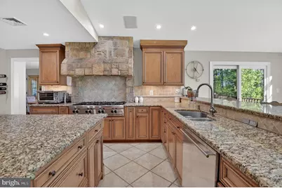 9701 Overlea Drive, Rockville, MD 20850 - Photo 5