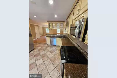 10218 Arizona Circle #16, Bethesda, MD 20817 - Photo 7
