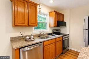 18934 Pine Ridge Ln, Germantown, MD 20874 - Photo 9
