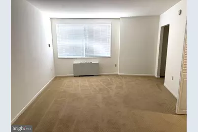 10401 Grosvenor Place #328, Bethesda, MD 20852 - Photo 5