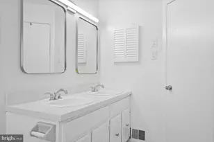 2302 Veirs Mill Rd, Rockville, MD 20851 - Photo 27