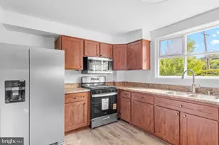 2302 Veirs Mill Rd, Rockville, MD 20851 - Photo 15