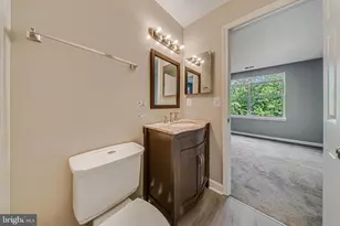 12900 Churchill Ridge Cir, Germantown, MD 20874 - Photo 17