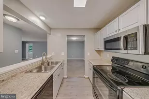 12900 Churchill Ridge Cir, Germantown, MD 20874 - Photo 7