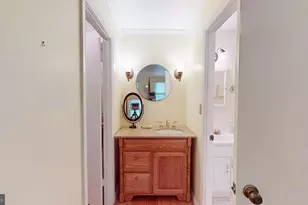 16601 Briardale Rd, Rockville, MD 20855 - Photo 37