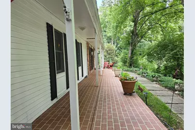 16601 Briardale Road, Rockville, MD 20855 - Photo 3