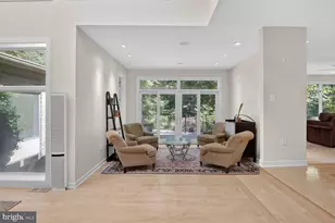 10801 Balantre Ln, Potomac, MD 20854 - Photo 11