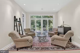 10801 Balantre Ln, Potomac, MD 20854 - Photo 13
