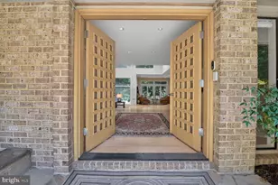 10801 Balantre Ln, Potomac, MD 20854 - Photo 5