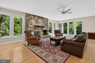 10801 Balantre Ln, Potomac, MD 20854 - Photo 27