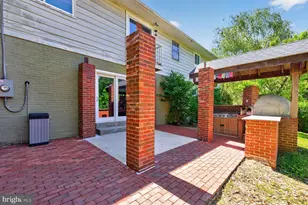 23017 Timber Creek Ln, Clarksburg, MD 20871 - Photo 15