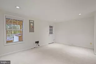 12163 Flag Harbor Dr, Germantown, MD 20874 - Photo 35