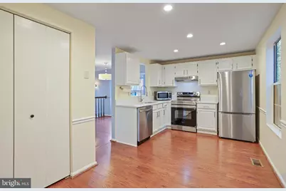12163 Flag Harbor Drive, Germantown, MD 20874 - Photo 7