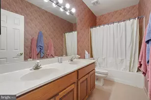9209 Town Gate Ln, Bethesda, MD 20817 - Photo 25