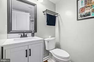 7915 Eastern Ave, Silver Spring, MD 20910 - Photo 23