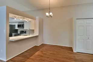 12213 St Peter Ct, Germantown, MD 20874 - Photo 5