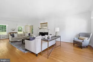 10904 Stanmore Dr, Rockville, MD 20854 - Photo 9
